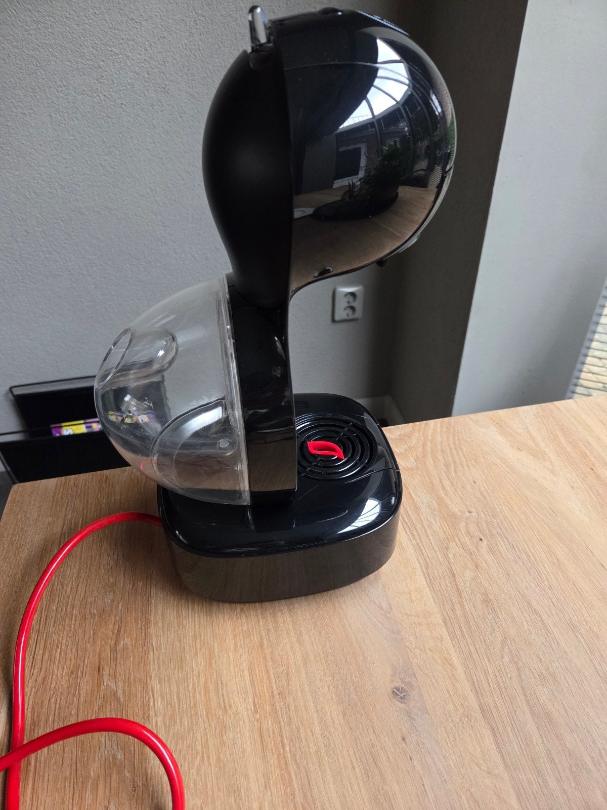 Dolce Gusto Krups koffiezetapparaat - Zo goed als nieuw, Ophalen, Koffiemachine, Zo goed als nieuw, Koffiepads en cups