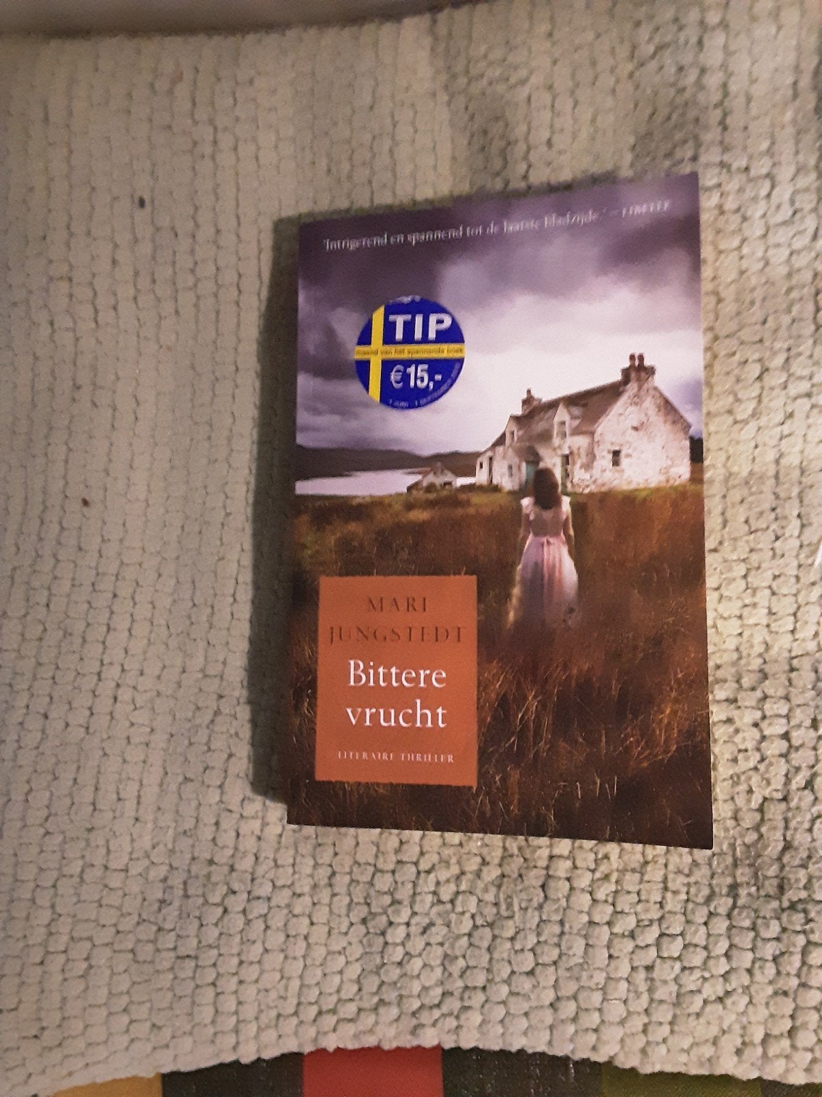 Mari Jungstedt------Bittere vrucht thriller, Scandinavië, Ophalen of Verzenden, Zo goed als nieuw, Mari Jungstedt