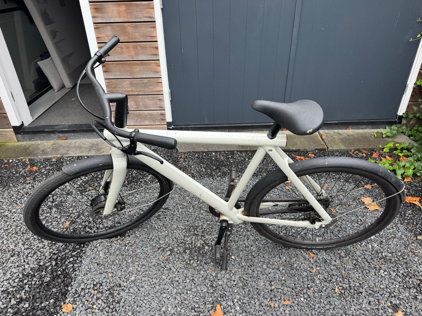 VanMoof S2E-bike - Wit -kapotte naaf/ versnelling, Fietsen en Brommers, Gebruikt, Ophalen of Verzenden, 55 tot 59 cm, Vanmoof