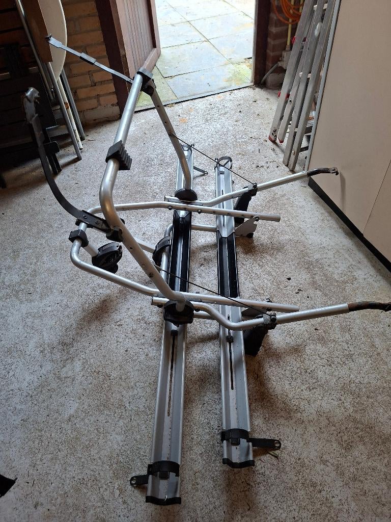 Thule fietsdrager, Auto diversen, Fietsendragers, Zo goed als nieuw, Achterklepdrager, 2 fietsen, Ophalen