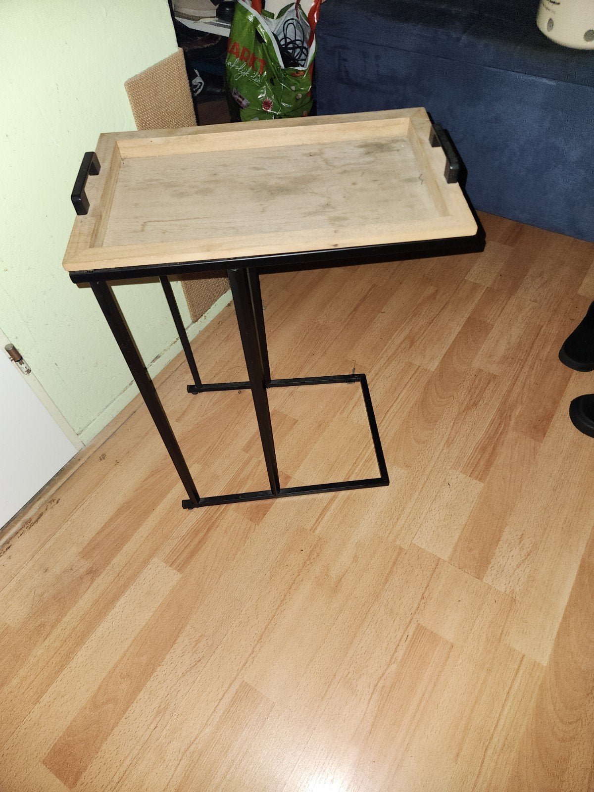 Bijzettafel met houten blad en metalen frame, Gebruikt, 55 tot 75 cm, Modern industrieel, Rechthoekig