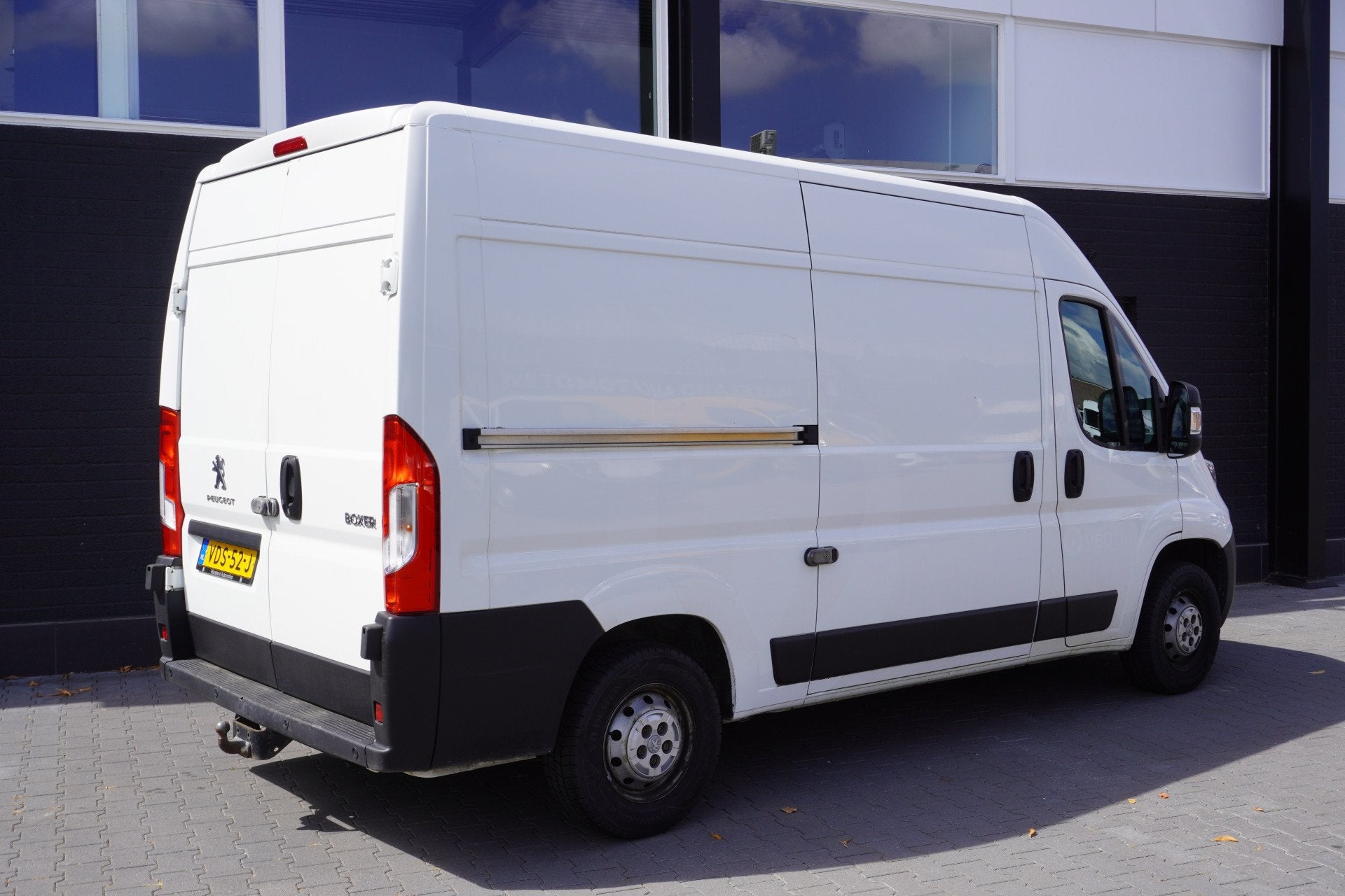 Peugeot Boxer 2.2 BlueHDi 120PK L2H2 EURO 6 - Airco - Navi -, Auto's, Bestelauto's, Voorwielaandrijving, Stof, Gebruikt, 4 cilinders