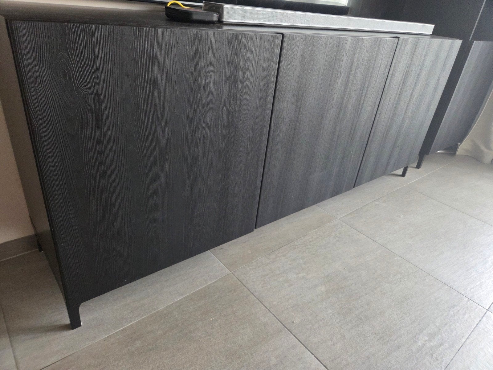 Mooie Ikea Besta kasten - Zwartbruin met deuren en planken, Ophalen, 100 tot 150 cm, 200 cm of meer, Modern