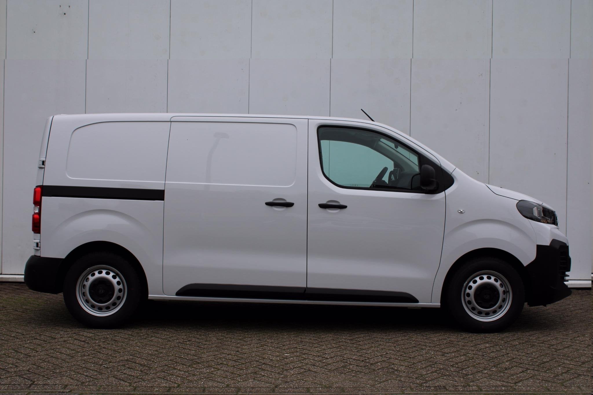 Peugeot e-Expert EV L2 75 kWh Navigatie / Carplay / Cruise-C, Auto's, Bestelauto's, 351 km, Wit, Origineel Nederlands, 420 min