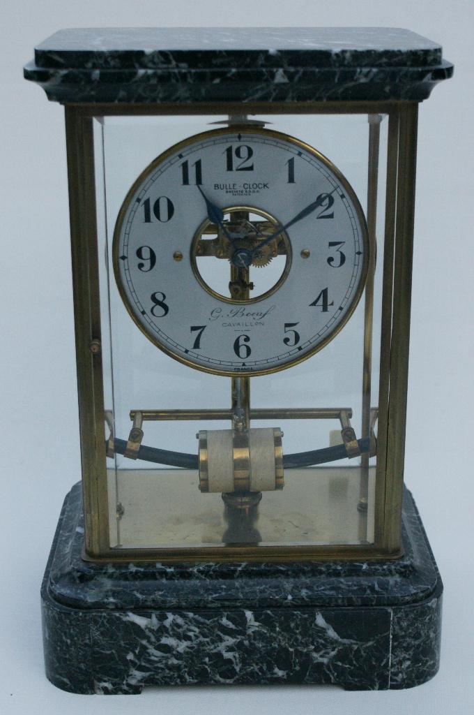 Fraaie grote Bulle glas pendule, zwart geaderd marmer., Antiek en Kunst, Antiek | Klokken, Ophalen