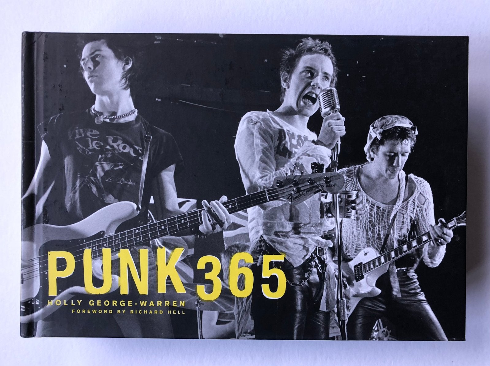 Punk 365 - fotoboek uit 2000 - nieuwstaat, Ophalen of Verzenden, Zo goed als nieuw, Overige onderwerpen