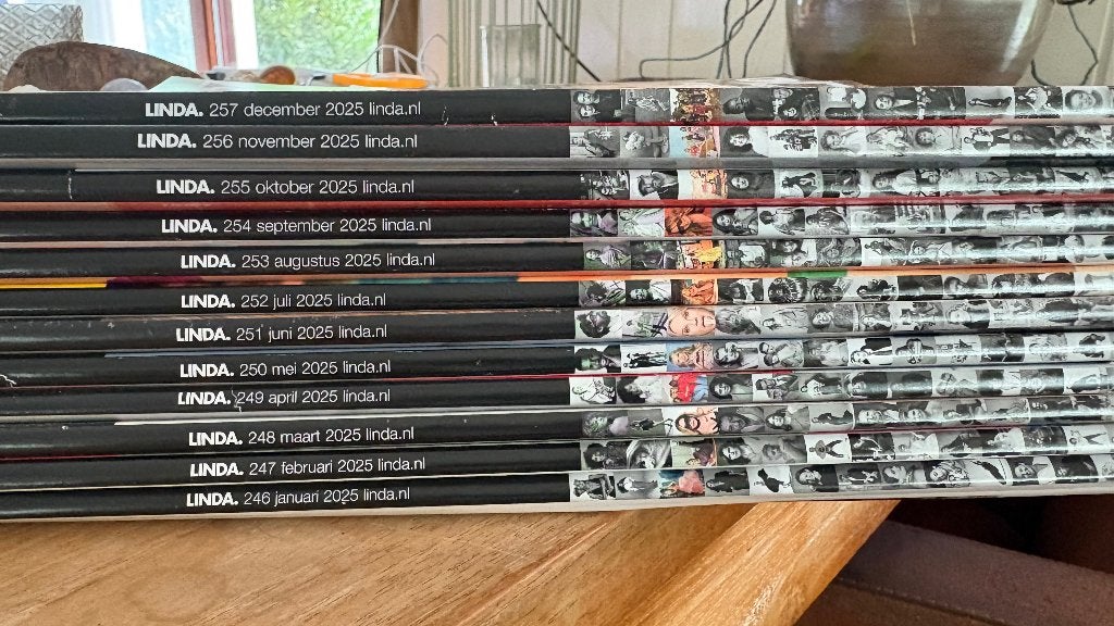 LINDA. LINDA.meiden LINDA.loves LINDA.is op vakantie boek, Ophalen, Zo goed als nieuw, Damesbladen