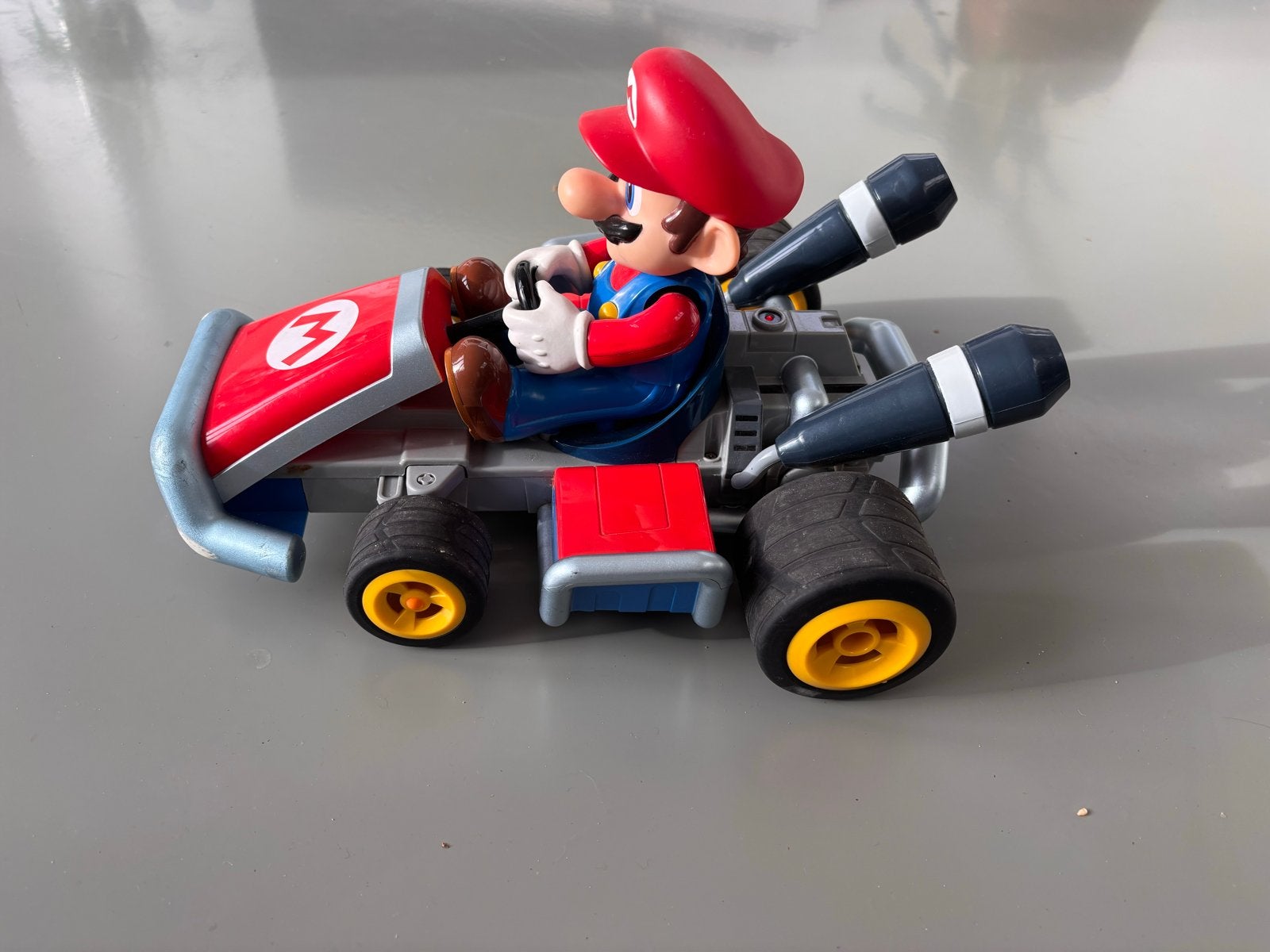 Mario Kart RC bestuurbare auto carrera, Elektro, Gebruikt, Ophalen of Verzenden, Auto onroad