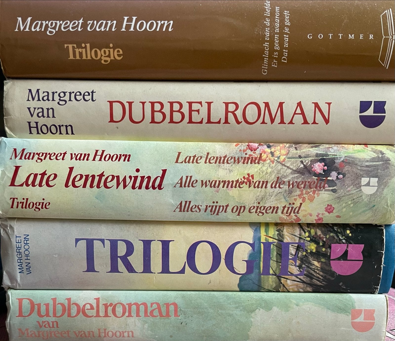 Margreet van Hoorn - Trilogie & Dubbelroman (5 boeken), Ophalen of Verzenden, Gelezen