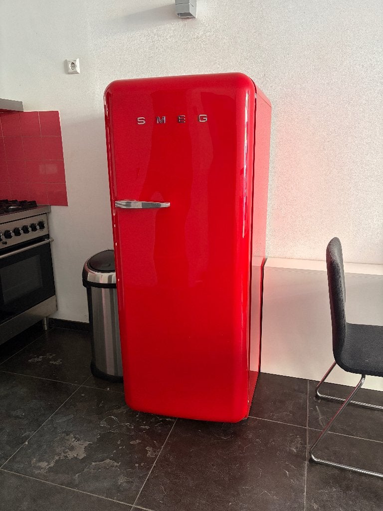Smeg Koelkast met vriesvak FAB28 rechtsdraaiend, Ophalen, 200 liter of meer, 60 cm of meer, Zo goed als nieuw