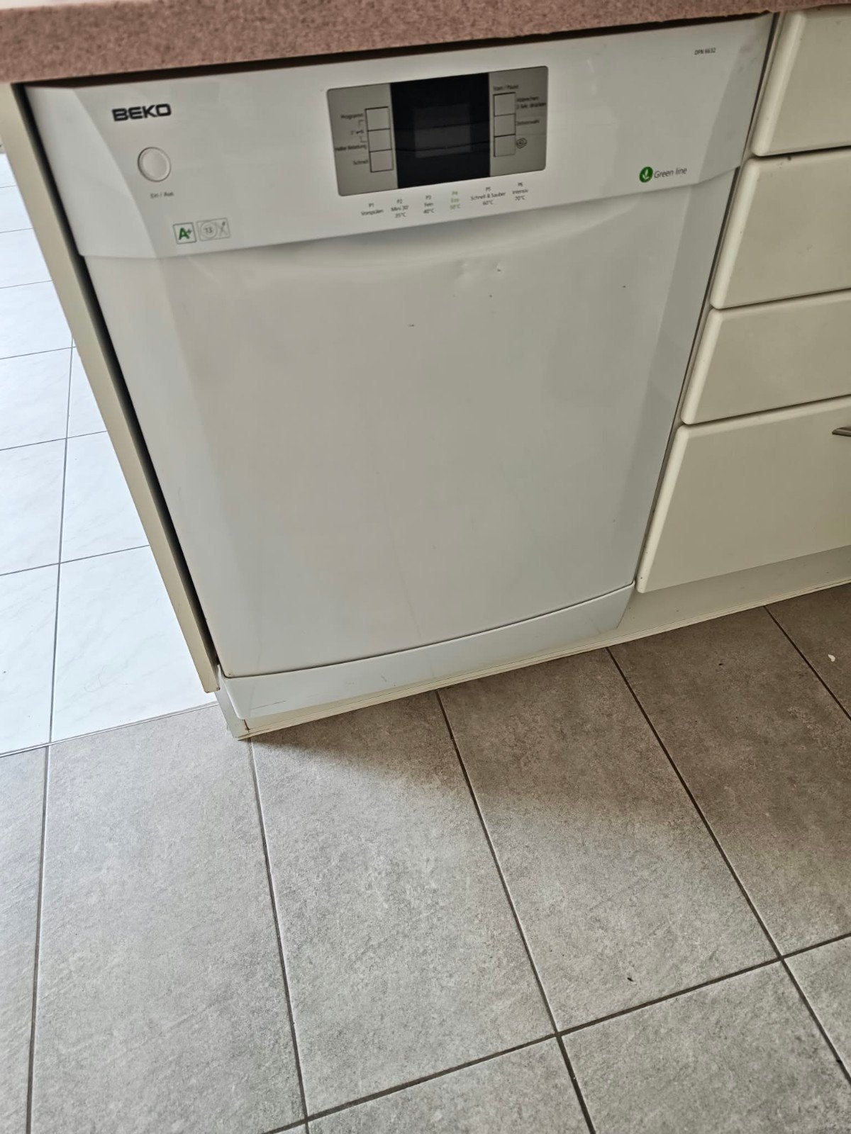 Beko vaatwasser DFN6632 - Vrijstaand, A+ energieklasse, Ophalen, Gebruikt, 60 cm of meer, 85 tot 90 cm