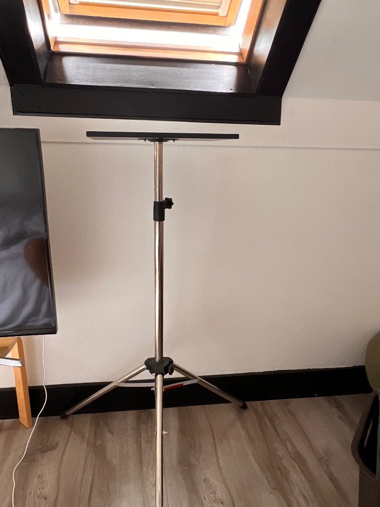 Standaard voor beamer, Ophalen, Zo goed als nieuw, LED