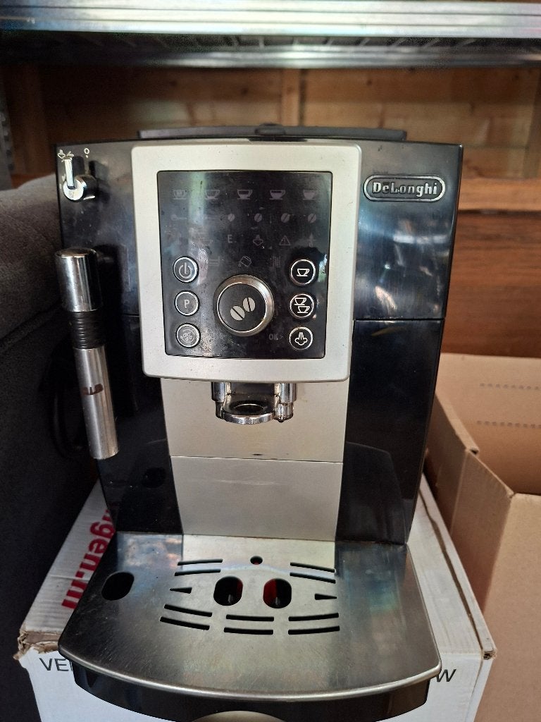 Delonghi koffiezetapperaat, Ophalen of Verzenden, Zwart, Overige materialen, Overige merken