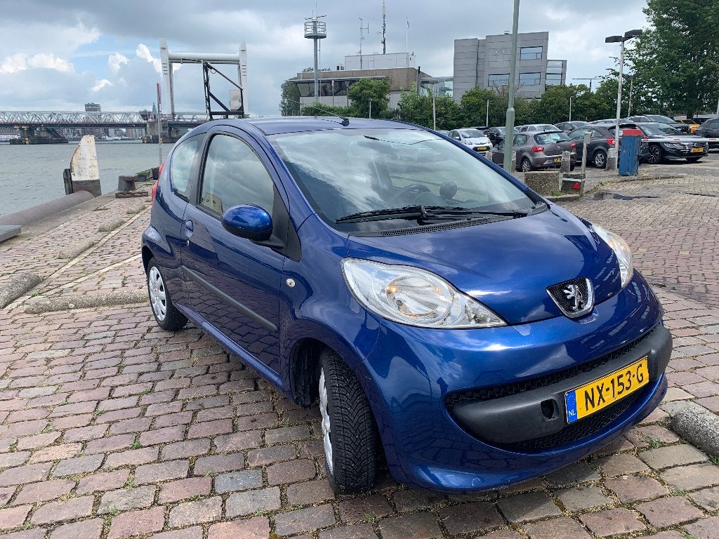 Peugeot 107 1.0 12V 3DR 2006 Blauw, Auto's, Peugeot, Voorwielaandrijving, Stof, Zwart, 765 kg