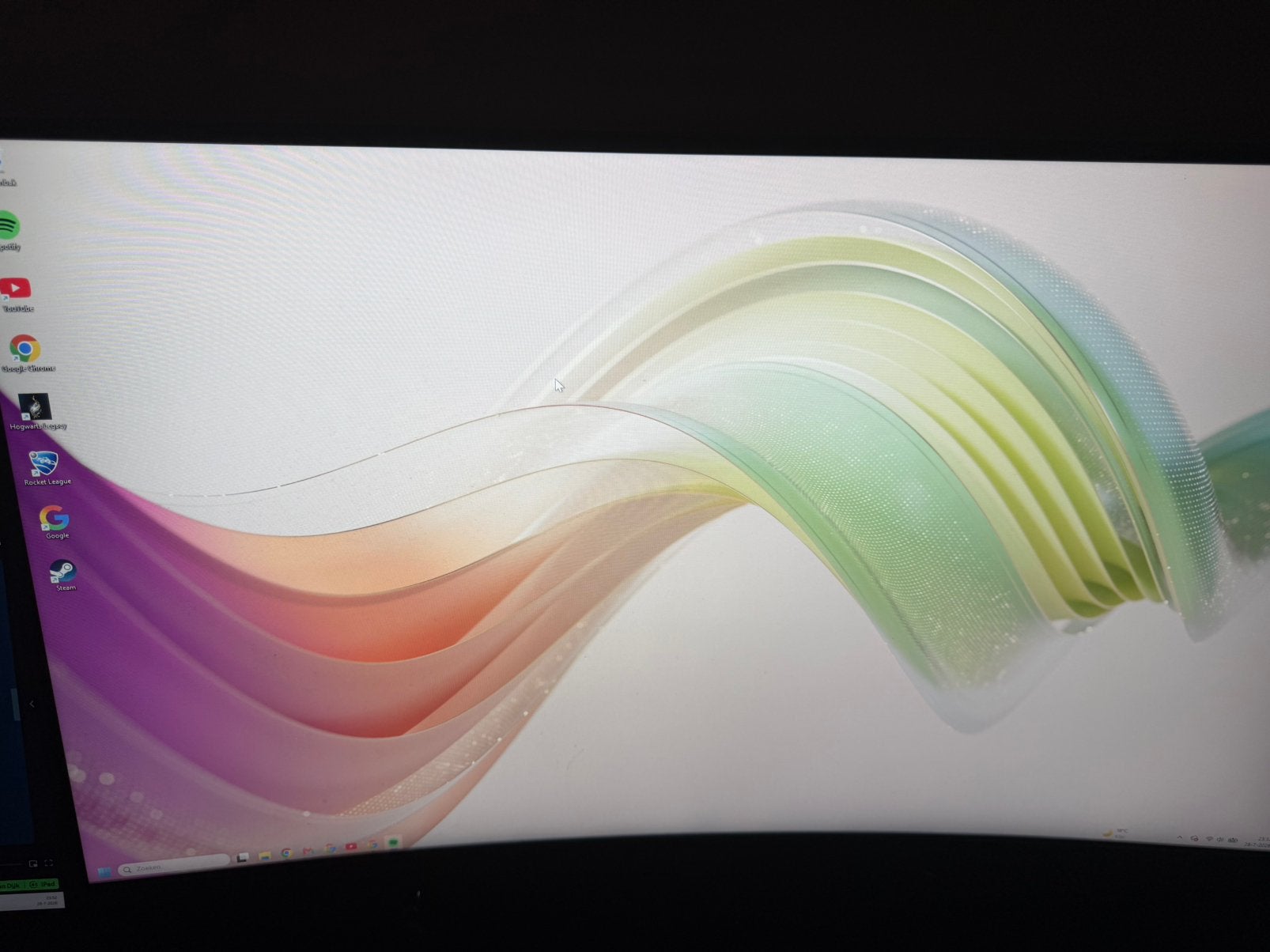 MSI MAG 27CQ6F Curved Gaming Monitor, Curved, VA, 1 tot 2 ms, 151 t/m 200 Hz