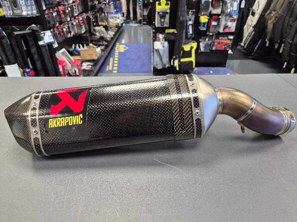 Akrapovic Kawasaki Ninja ZX10R Uitlaatdemper, Ophalen
