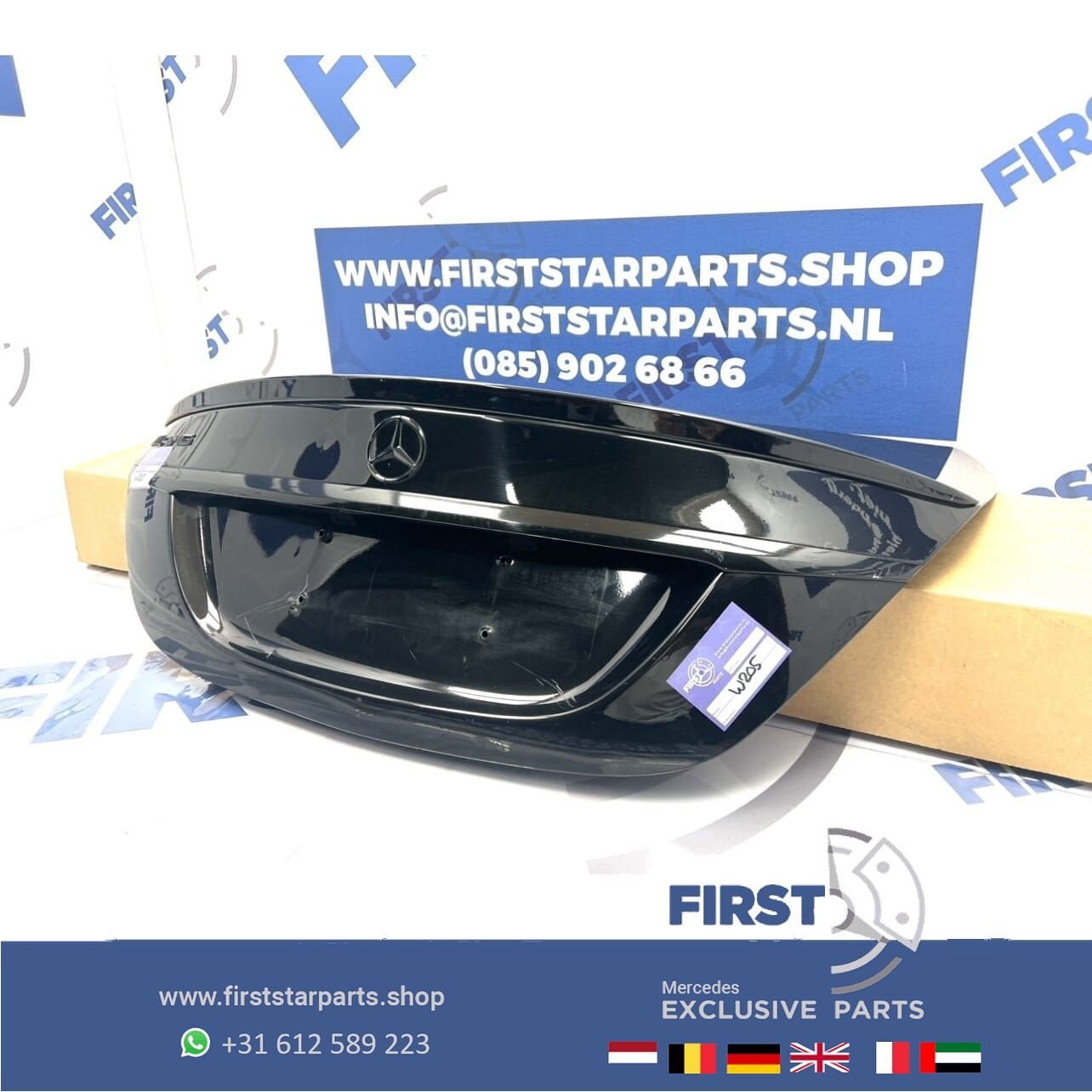 W205 C KLASSE C43 C63 C63s AMG ACHTERKLEP COMPLETE KOFFERKLE, Auto-onderdelen, Gebruikt, Ophalen of Verzenden, Achter, -