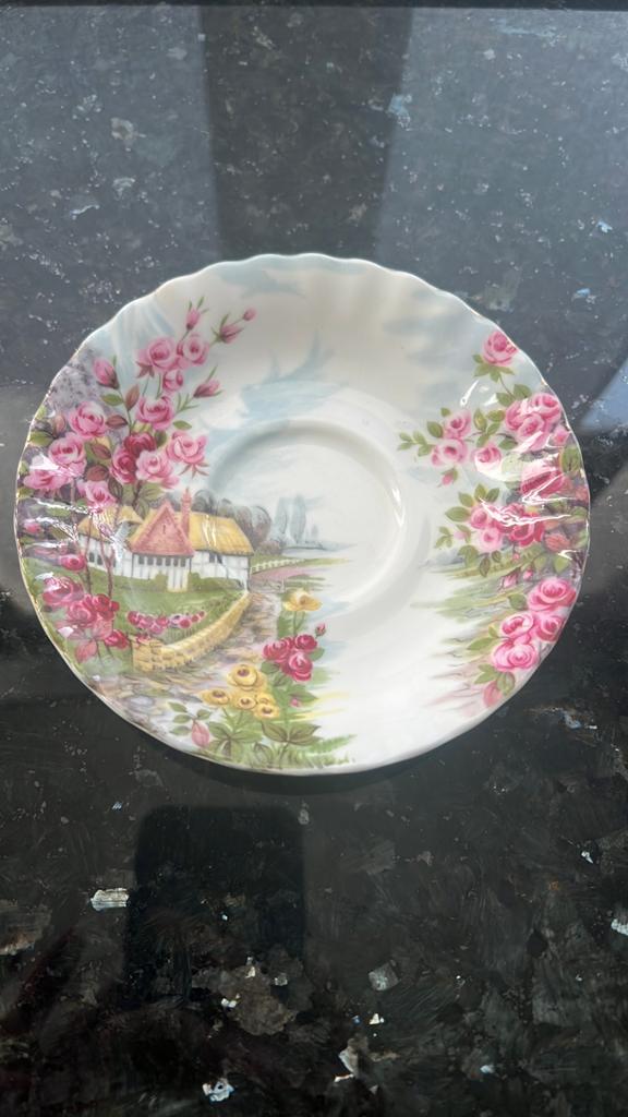 Bordje country scenes Royal Albert, Verzamelen, Ophalen of Verzenden, Zo goed als nieuw, Porselein, Bord of Schaal