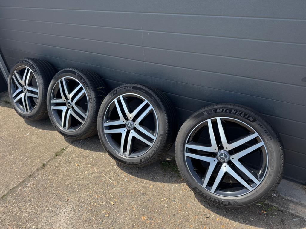 Originele Mercedes V klasse W447 19 inch velgen, 19 inch, Banden en Velgen, Ophalen of Verzenden, 235 mm