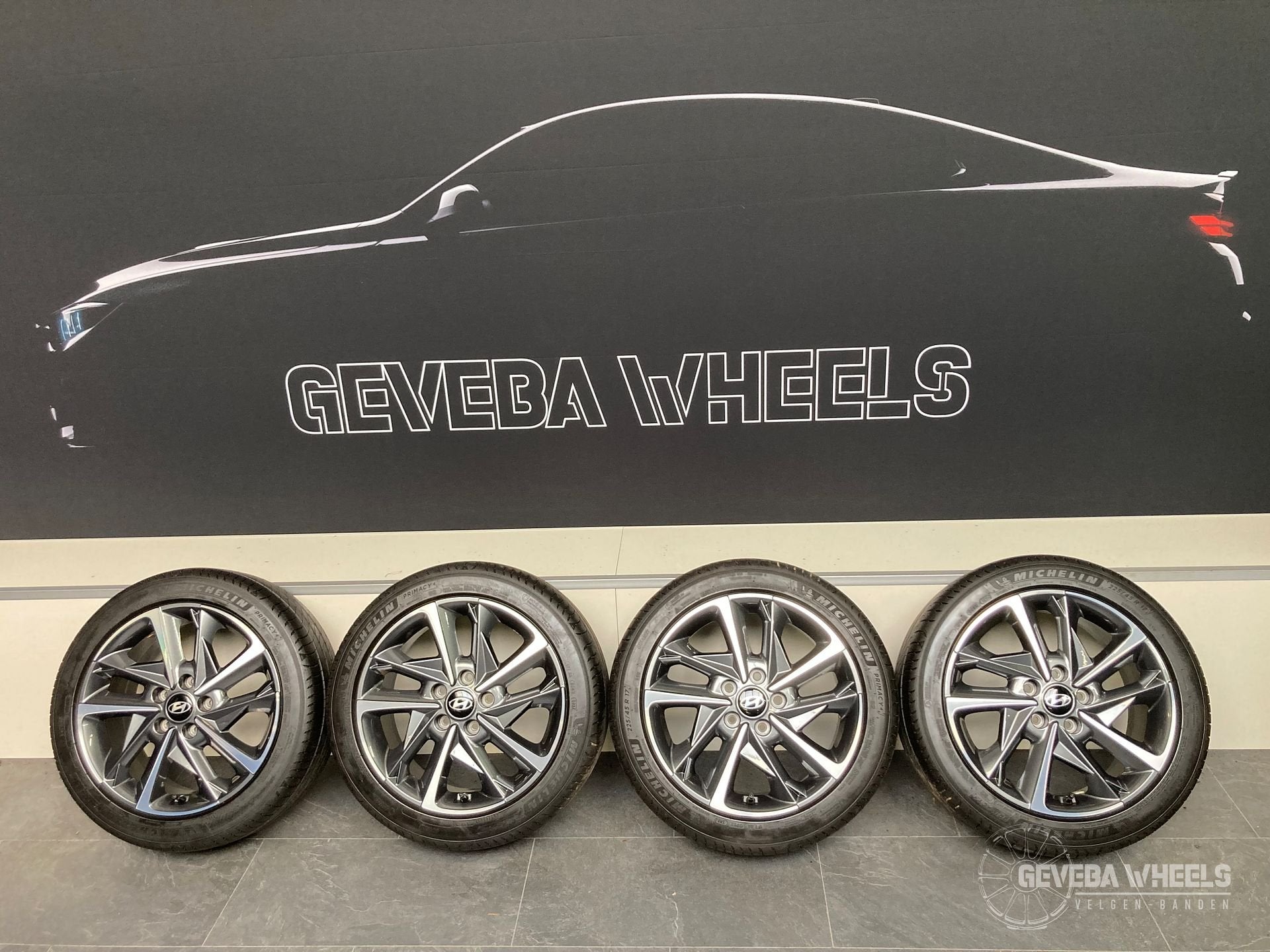 17” originele Hyundai i30 velgen + banden 5x114.3 225/45/17, Gebruikt, -, -, Banden en Velgen