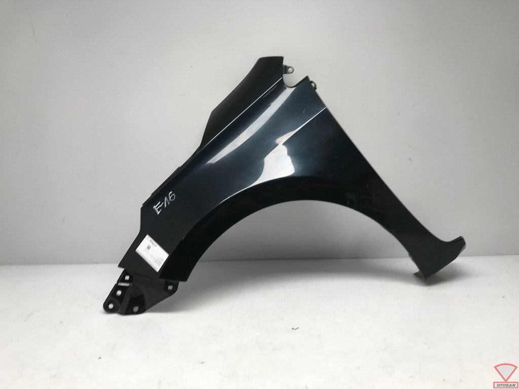 Toyota Corolla E16 2013-2019 Zijscherm Links Voor Origineel!