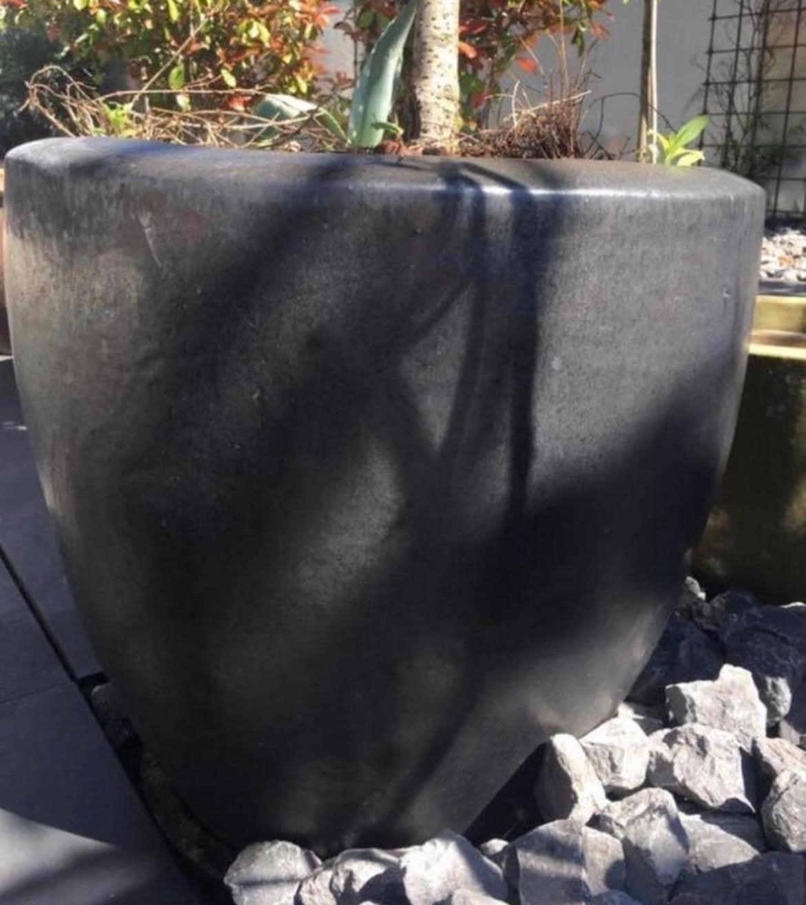 Grote mooie zware terracotta bloempot 50cm antracietgrijs, Tuin en Terras, Bloempotten, Ophalen, Gebruikt, 40 cm of meer, Rond