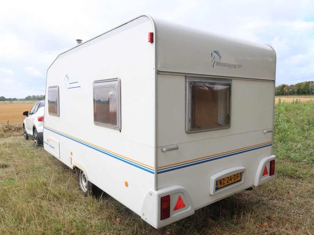 Knaus Marcampo Mustang 410 / voortent / luifel, Caravans en Kamperen, Dwarsbed, Schokbreker, Bedrijf, Treinzit