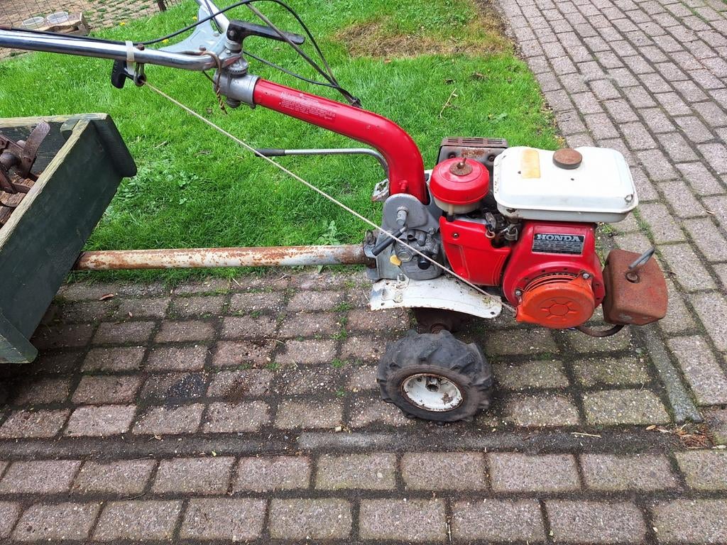 Honda tuinfrees met aanhanger - Krachtig en betrouwbaar, Ophalen, Gebruikt, 30 tot 50 cm, Benzine