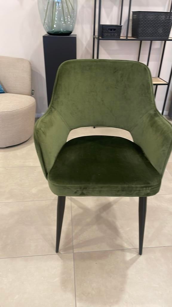 Velvet groene stoel, Huis en Inrichting, Stoelen, Ophalen of Verzenden, Zo goed als nieuw, Overige kleuren, Eén