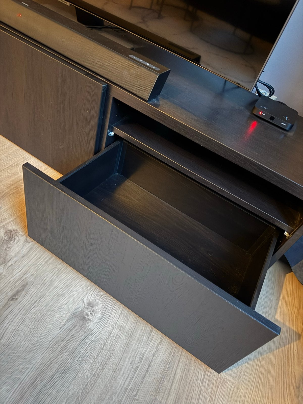 IKEA zwart tv-meubel (Besta) met lades en deur, Huis en Inrichting, Ophalen, Gebruikt, 150 tot 200 cm, Minder dan 100 cm