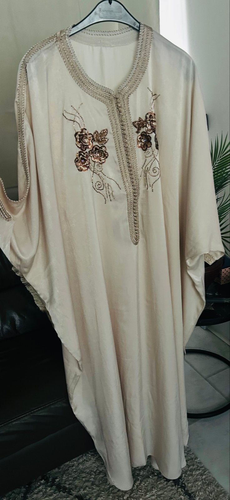 Elegante Marokkaanse jurk/ Kaftan met Borduurwerk, Beige, Maat 46/48 (XL) of groter, Nieuw, Ophalen of Verzenden