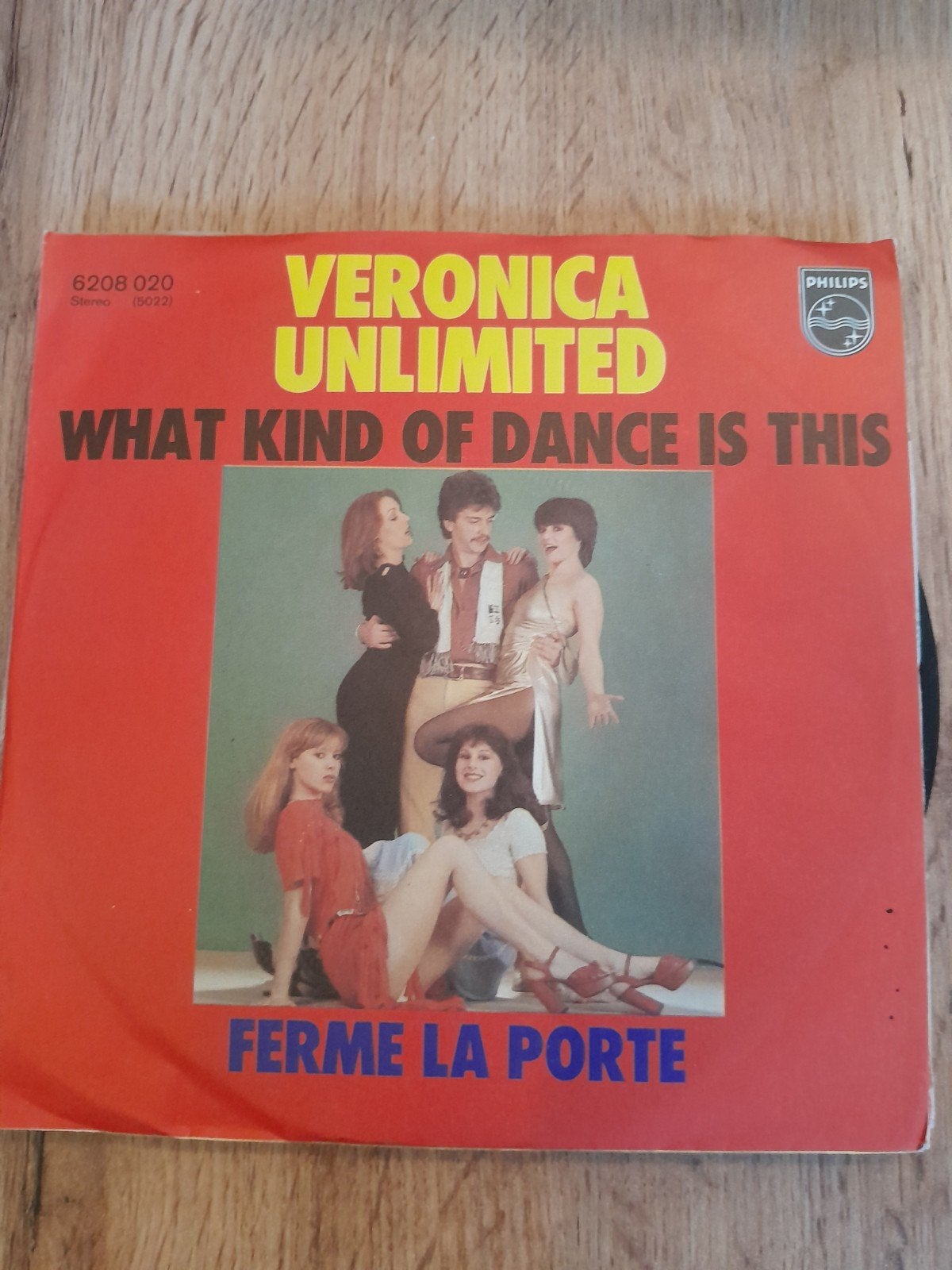 Veronica unlimited 7inch what kind of dance is this, Ophalen of Verzenden, Zo goed als nieuw