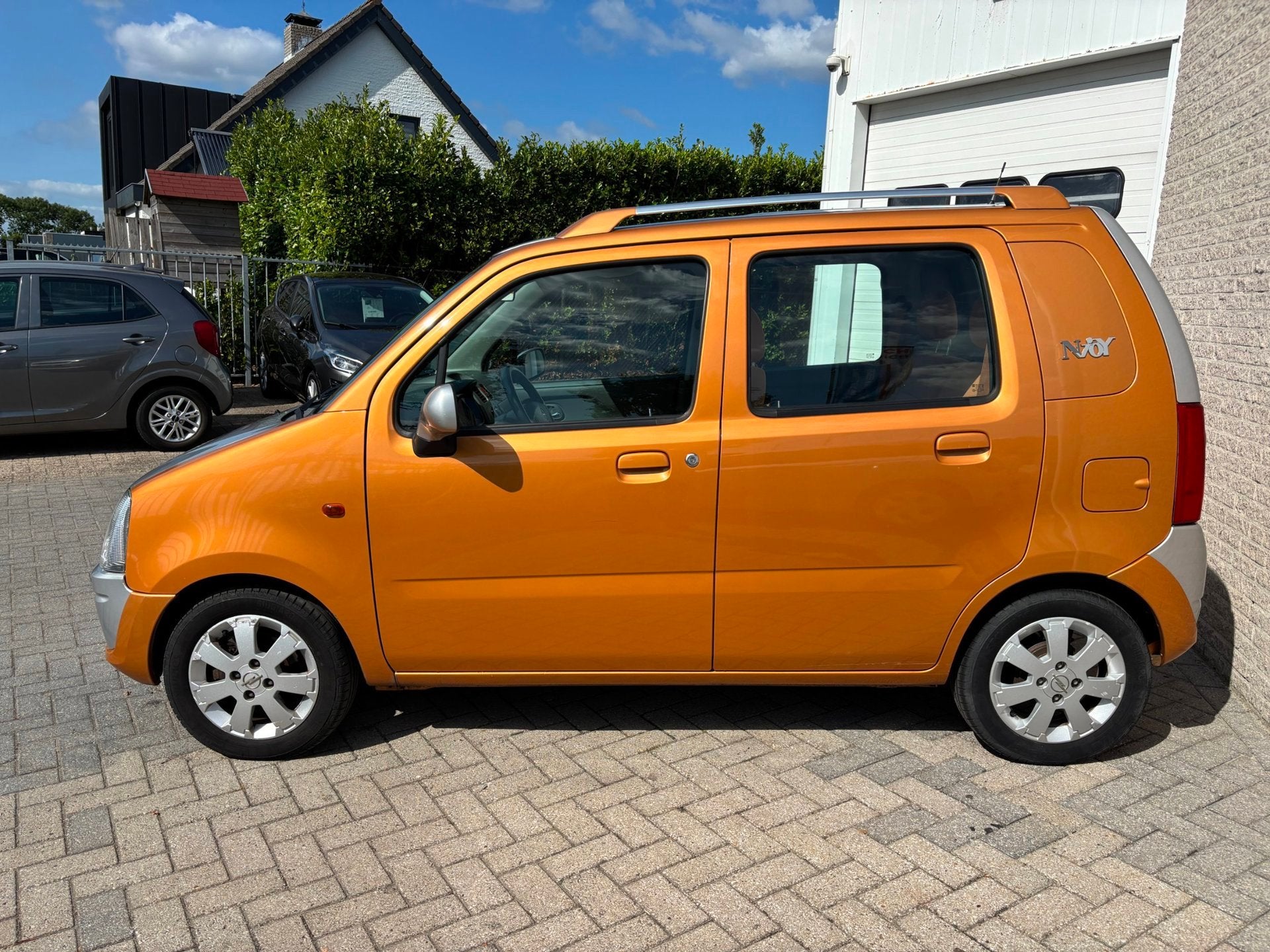 Opel Agila 1.2-16V Njoy RIJKLAARMET NIEUWE APK., Auto's, Voorwielaandrijving, Gebruikt, 31 €/maand, Origineel Nederlands