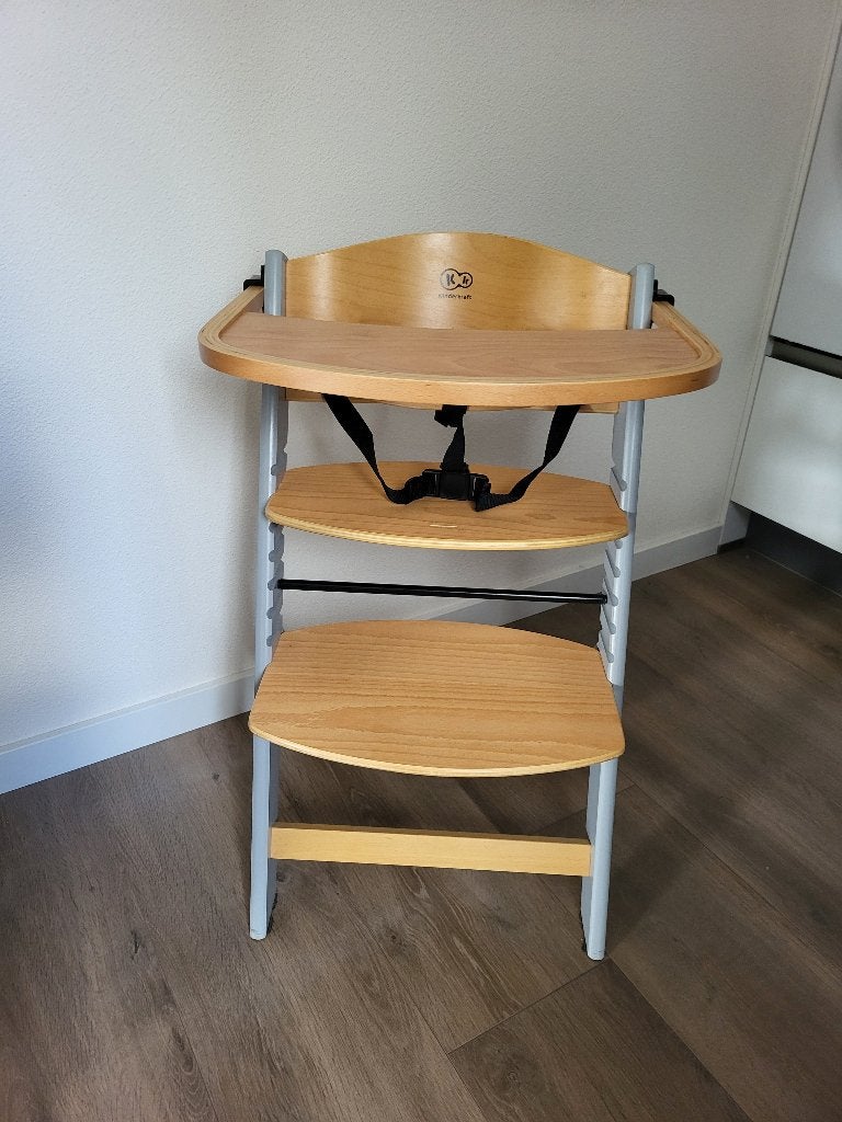 Kinderkraft trippe trap stoel, Ophalen, Zo goed als nieuw, Meegroeistoel, Gordel(s)