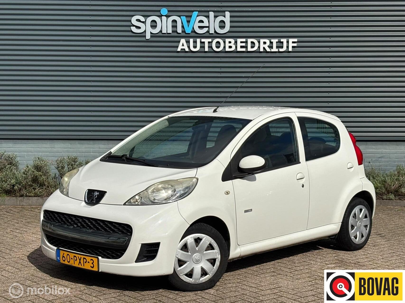 Peugeot 107 1.0-12V Millesim 200 - Airco - 5drs - Elek pakke, Auto's, Voorwielaandrijving, Euro 5, Gebruikt, 4 stoelen