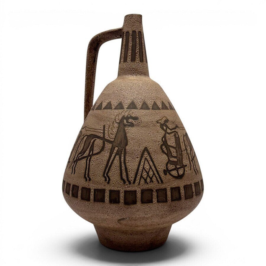 Orenvaas met decor van strijdwagens, West-Germany, Ophalen of Verzenden