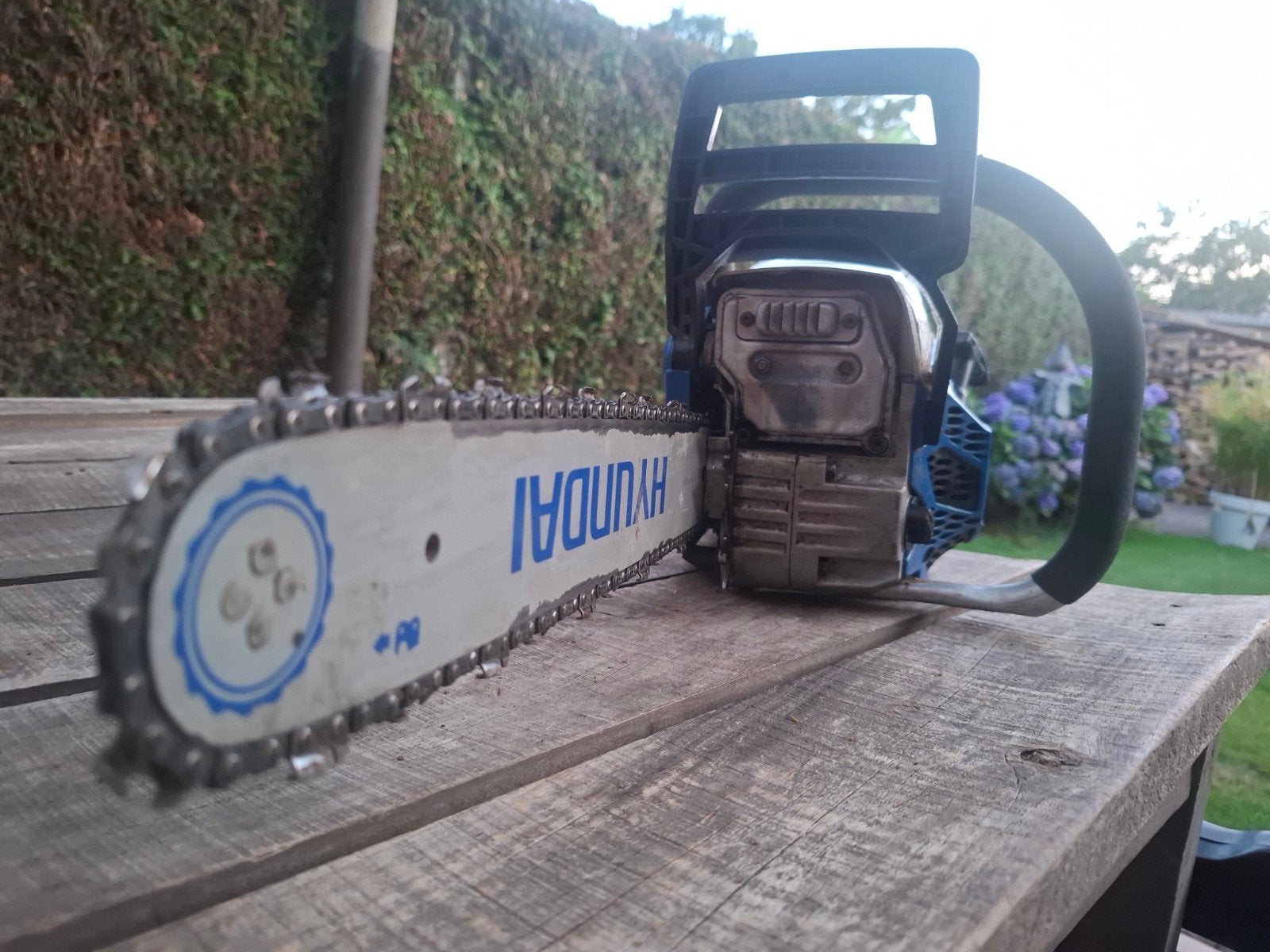Hyundai Motor Kettingzaag 42cc - 35cm zaagblad, Ophalen, Gebruikt, Hyundai