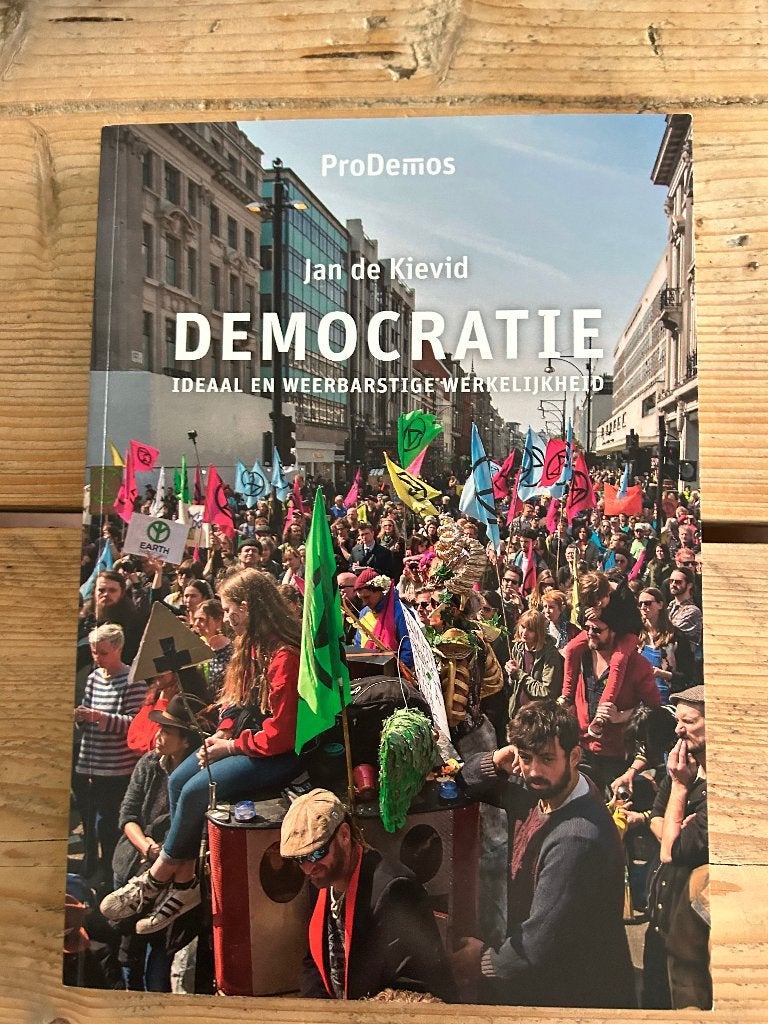 Democratie, Ophalen of Verzenden, Alpha, Zo goed als nieuw, HBO