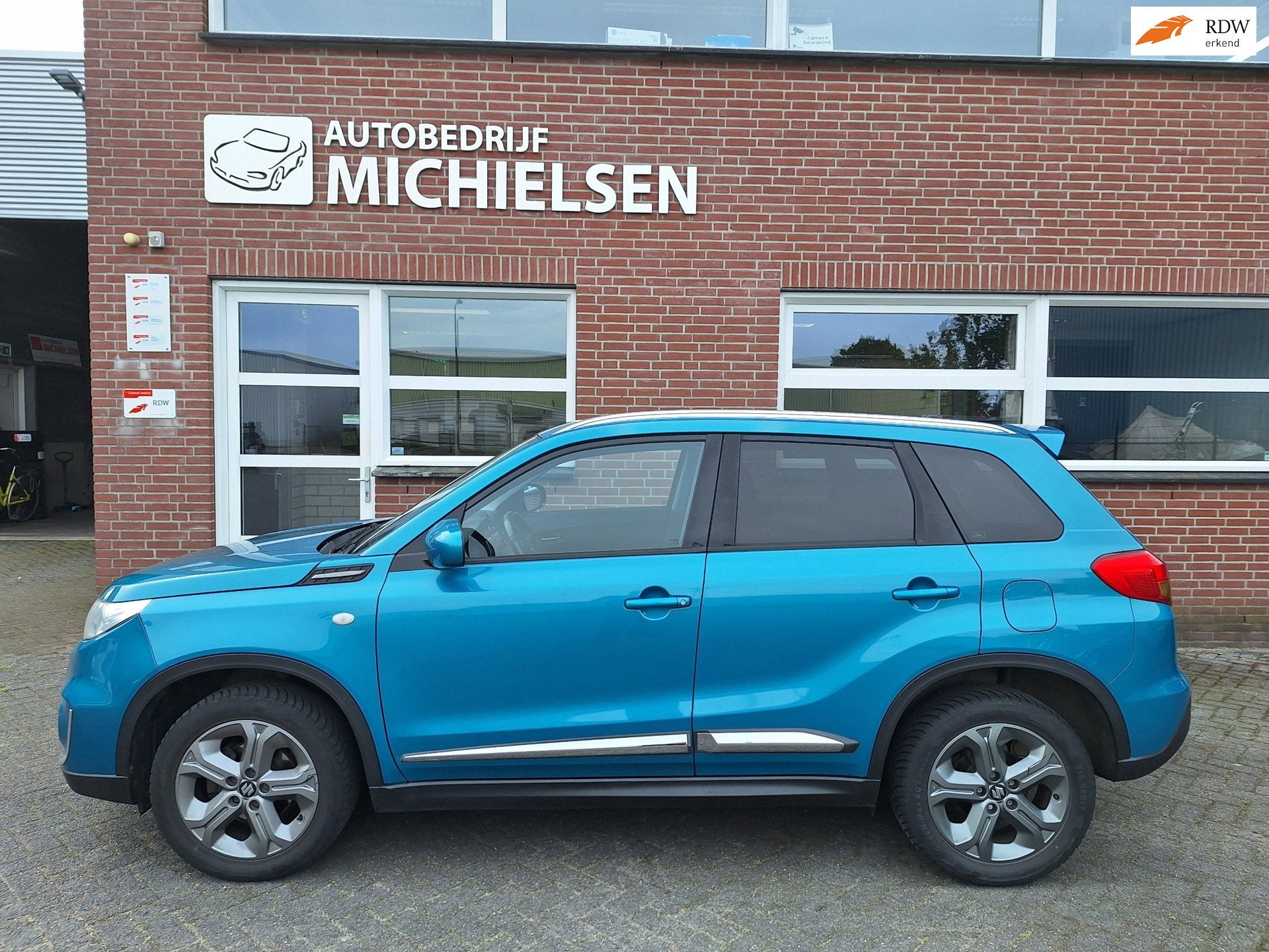 Suzuki Vitara 1.6 Exclusive, Voorwielaandrijving, Stof, Gebruikt, 4 cilinders