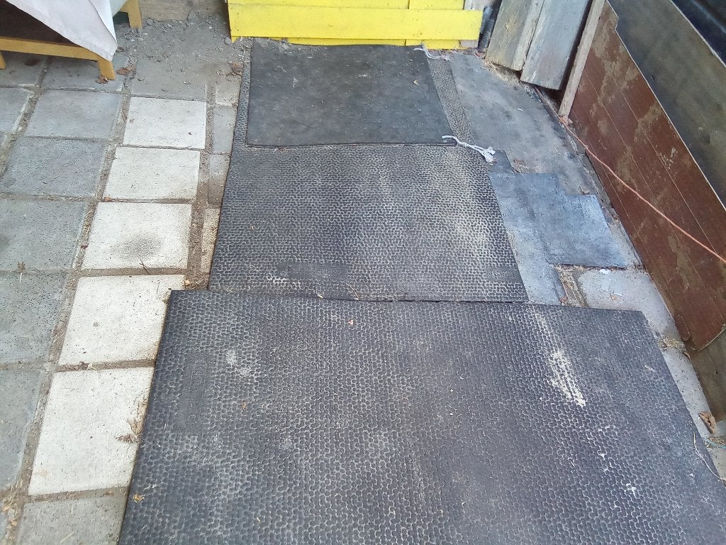 Stal matten, Dieren en Toebehoren