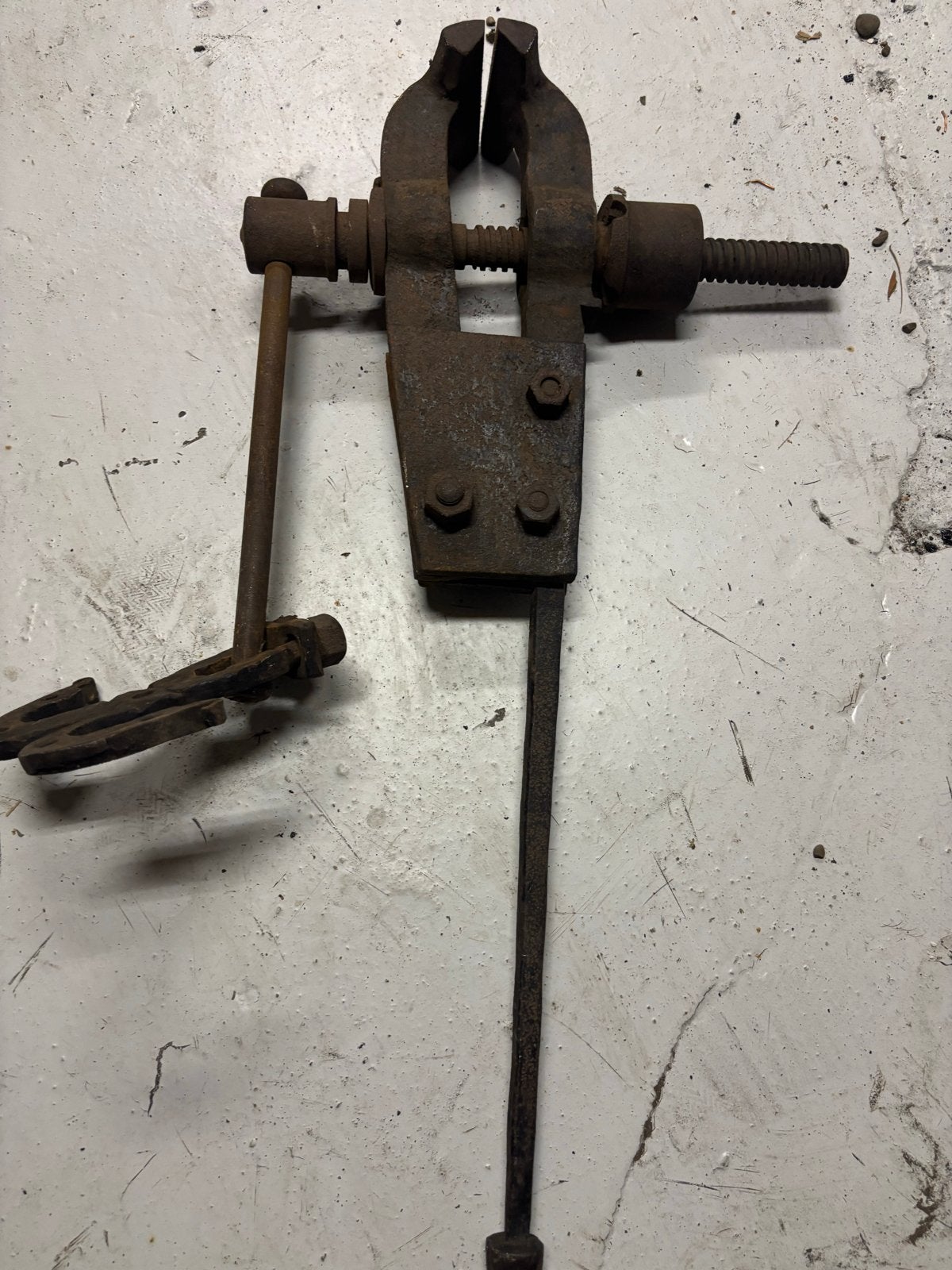 Oude, robuuste bankschroef - Vintage gereedschap, Ophalen of Verzenden, Gebruikt, Bankschroef, Overige merken