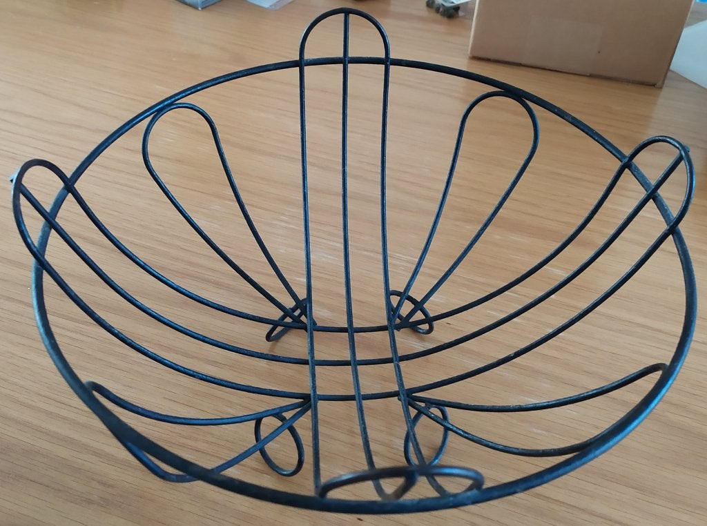 Vintage zwart metalen fruitmand, Gebruikt, Mand, Rond, Ophalen of Verzenden