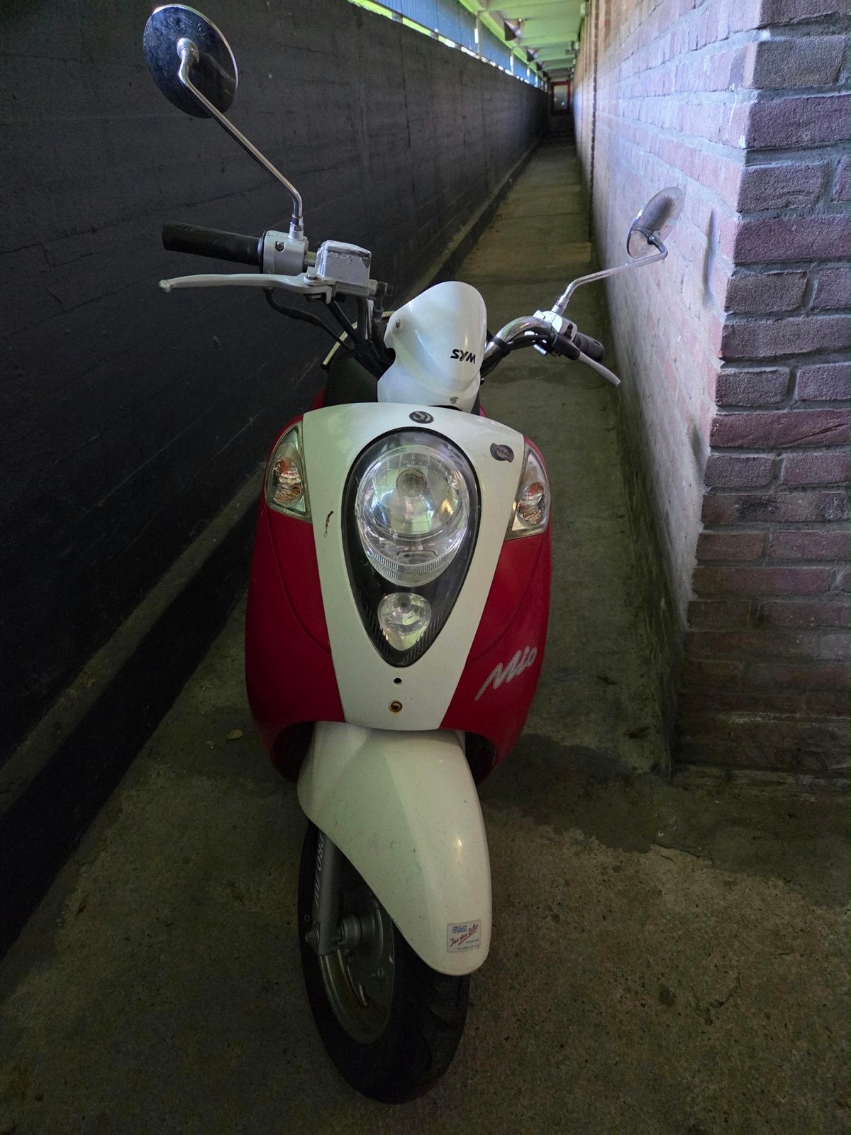 Sym Mio Scooter - Start niet, voor de handige klusser, Fietsen en Brommers, Ophalen of Verzenden, Gebruikt, Benzine, Mio