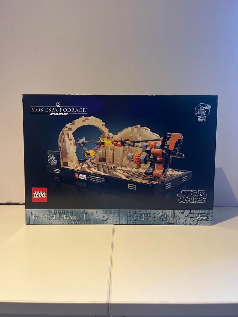 LEGO Star Wars Mos Espa Podrace Diorama 75380 Nieuw, Star Wars, Lego, Nieuw, Ophalen of Verzenden