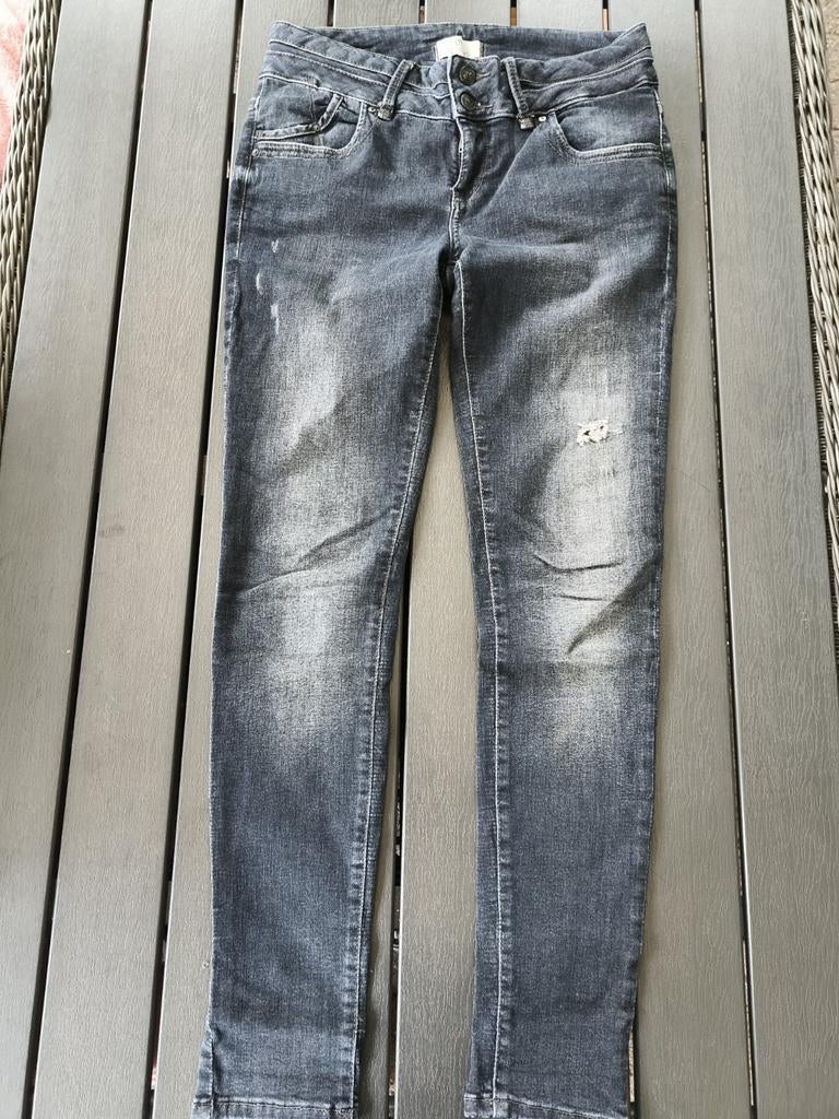 Spijkerbroek maat 30 van het merk LTB, Blauw, Ophalen of Verzenden, Zo goed als nieuw, LTB