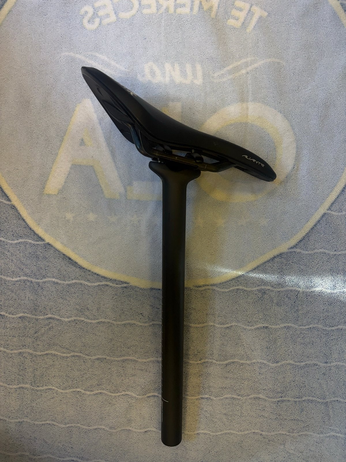 Fizik Aliante zadel met Cervélo zadelpen, Fietsen en Brommers, Ophalen of Verzenden, Zo goed als nieuw, Zadel, Racefiets