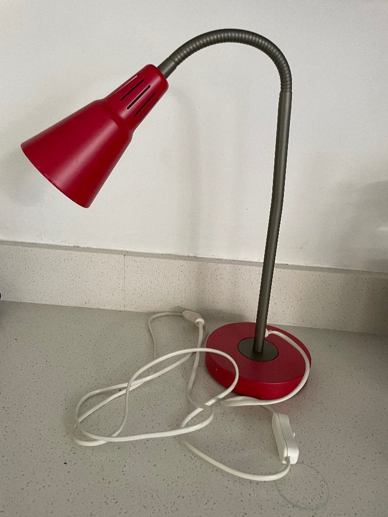 VINTAGE IKEA designlamp, Burealamp Kvart 45cm, Metaal, Gebruikt, E14 (klein), Rood