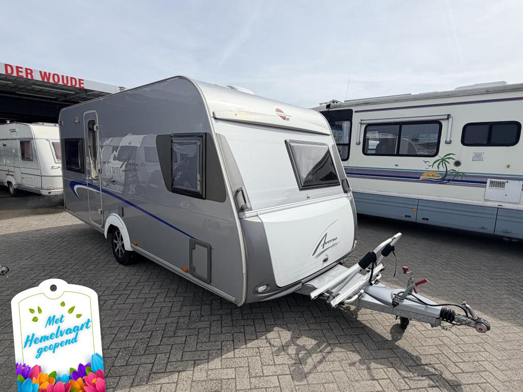 Bürstner Averso Fifty 460 TS Airco! Mooie tent fr b, Caravans en Kamperen, Caravans, Rondzit, Bedrijf, 750 - 1000 kg, 4 tot 5 meter