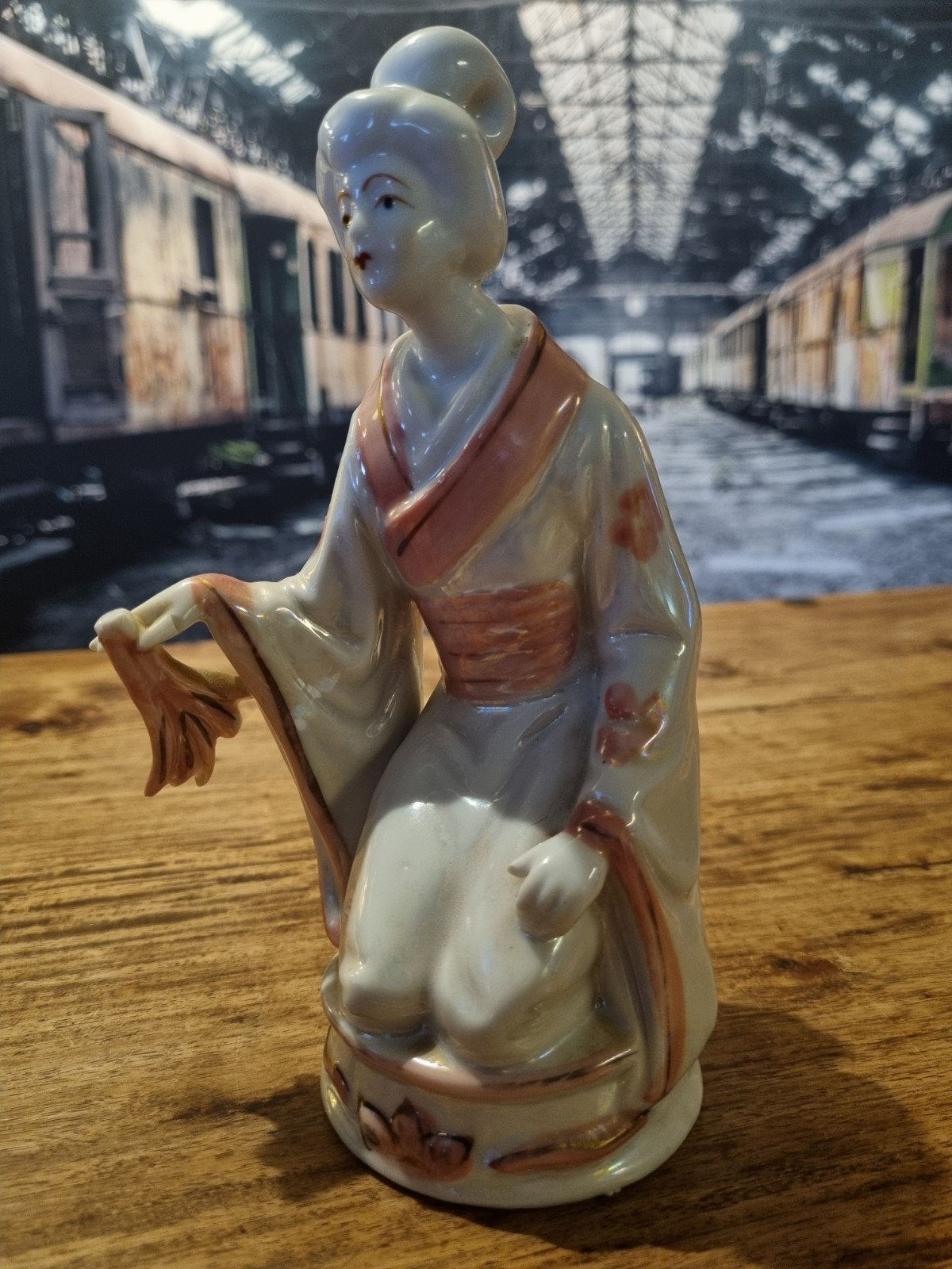 Vintage porseleinen beeldje van Japanse Geisha, Ophalen of Verzenden