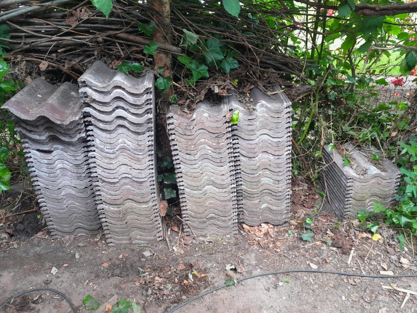 Sneldekkers gratis en gevelpannen, halve sneldek , nokvorst, Ophalen, Steen of Klei, 15 m² of meer, Dakpannen